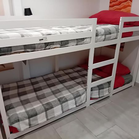 Room In Historical City Centre With Private Bathroom Катания Экстерьер фото